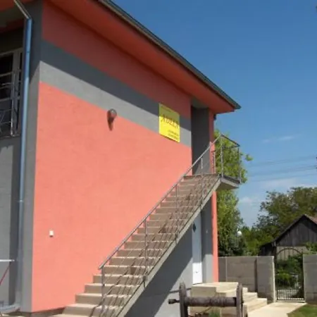 Appartement Apartmanova Chalupa Adela Podhájska